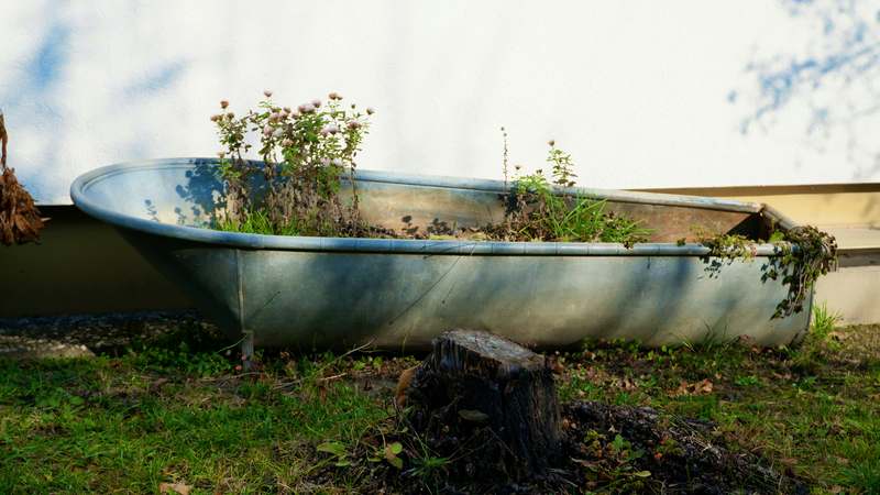 Homepage for Home Improvement Gardening & Outdoor Decor planters